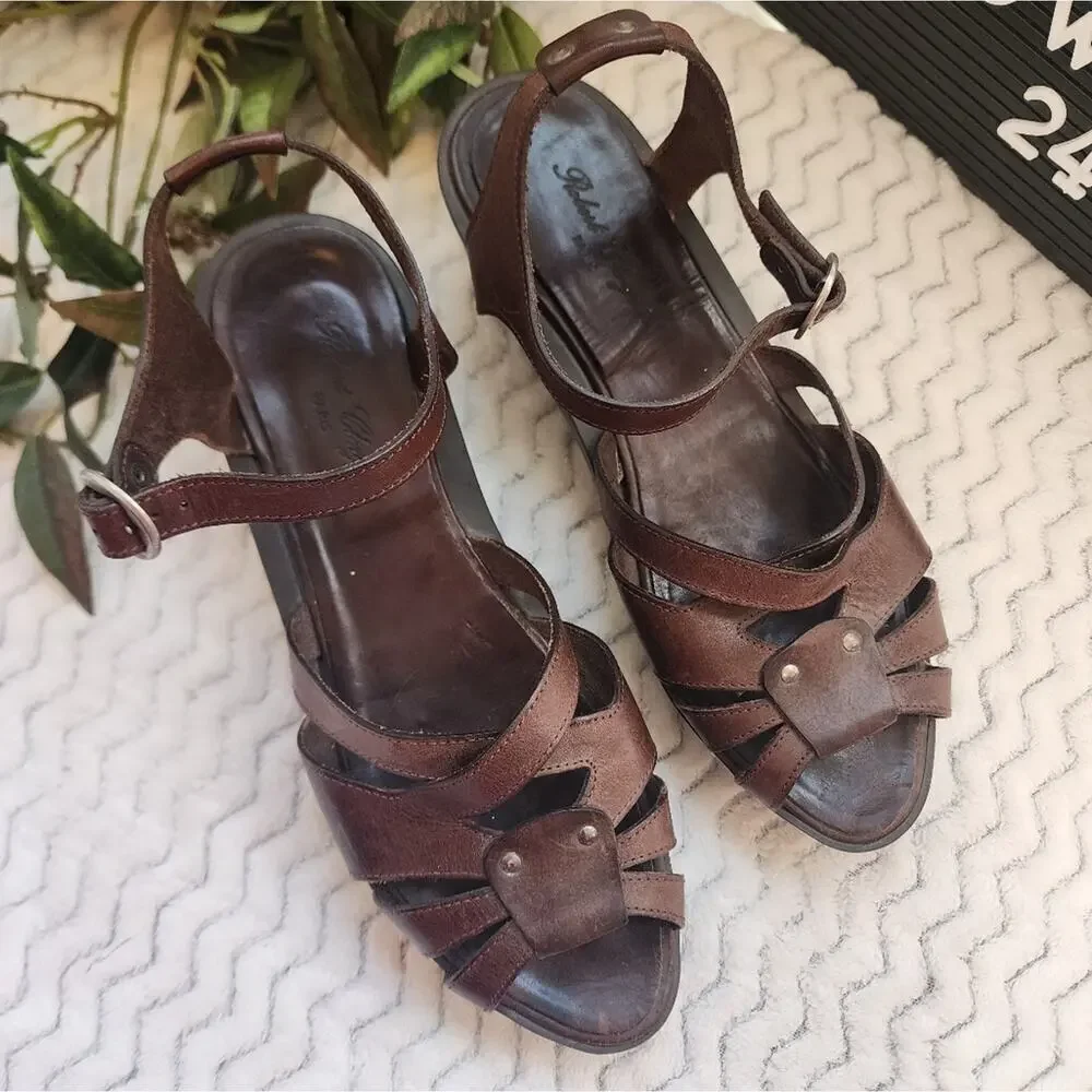 ROBERT CLERGERIE PLATFORM BROWN SANDAL SIZE 9